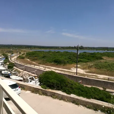 Cala Del Conte アパート *